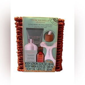 Tuscan Hills Eucalyptus & Rosehip Bath Gift Set 5-Piece with Basket & Massager